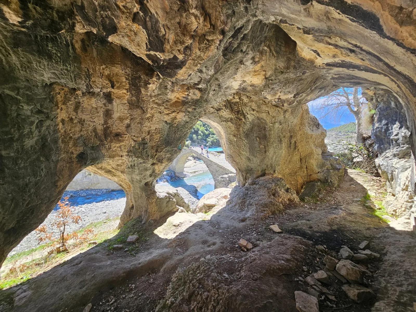 Hiking through the Canyon